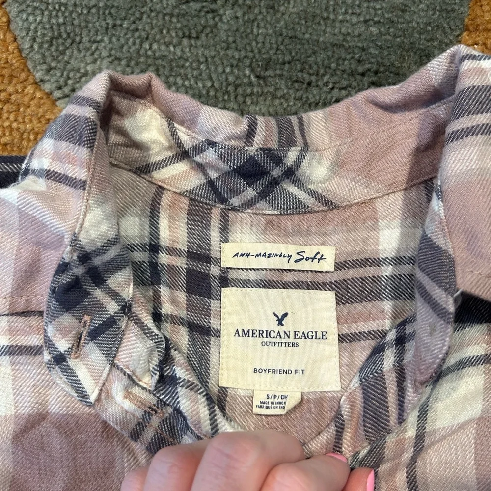 American Eagle Boyfriend Fit Flannel Plaid Button Down Shirt Pink White Small